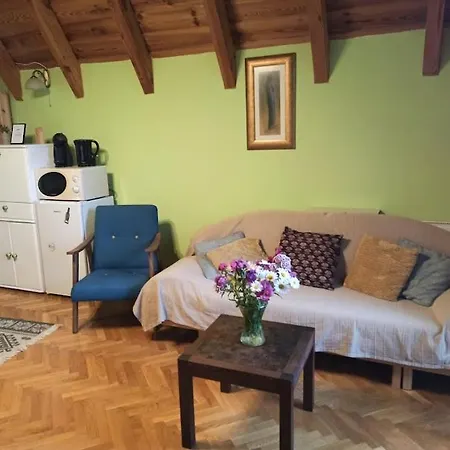 Apartman Egy Makovecz Imre Tervezte Hazban Ispank Exterior photo