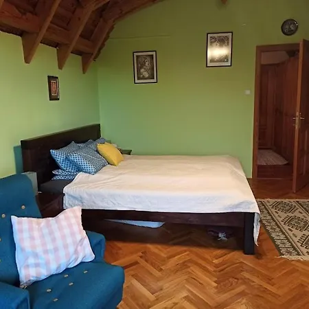 Apartman Egy Makovecz Imre Tervezte Hazban Ispank Exterior photo