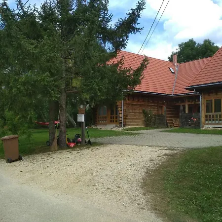 Apartman Egy Makovecz Imre Tervezte Hazban Ispank Exterior photo